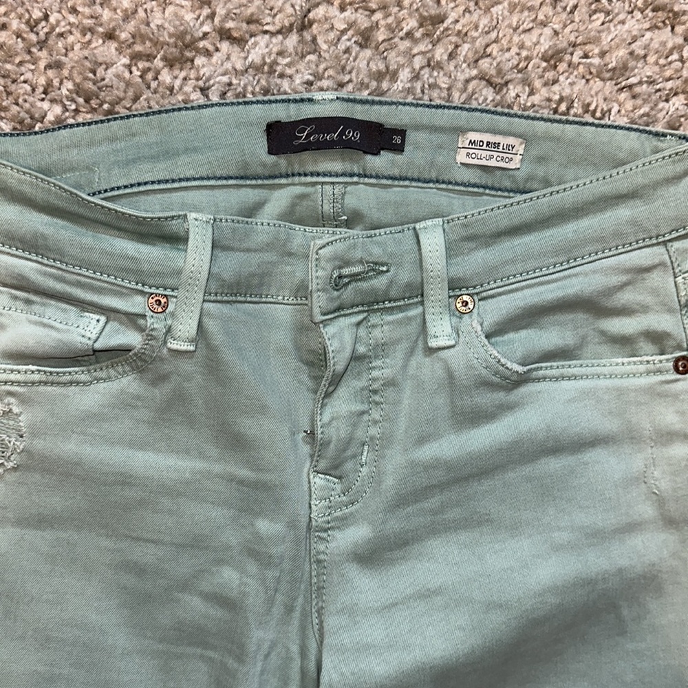 Level 99 mid rise lulu roll up crop size 26 - mint green - Picture 2 of 6